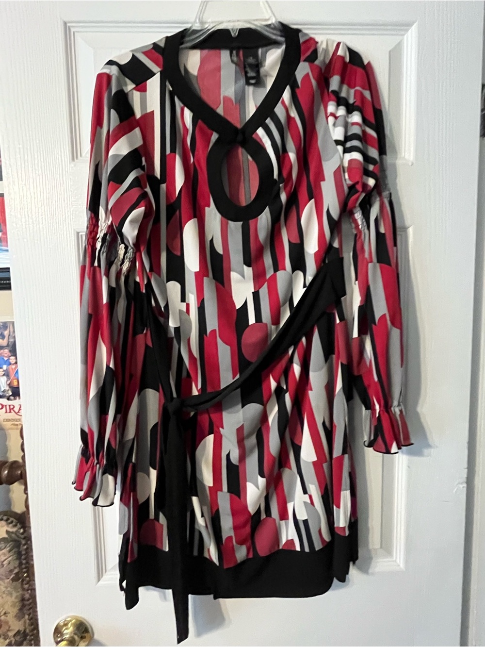 Bisou Bisou Abstract Print Long Sleeve Dress in Red, Black & White